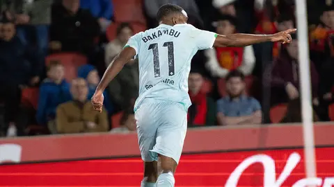 Cedric Bakambu festejando un gol con el cuadro verdiblanco | X: @RealBetis