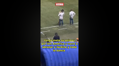 El festejo de VEIGA tras anotar su primer gol con AMÉRICA