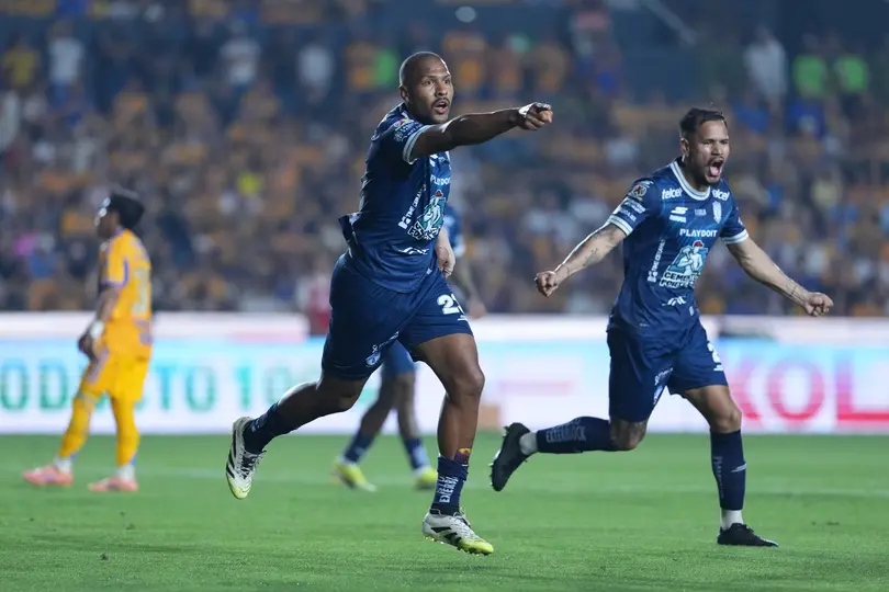 Salomón Rondón celebrando gol ante los Tigres l IMAGO7