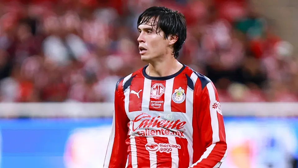Diego Campillo, centra de Chivas, en un partido | MEXSPORT