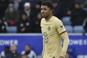 Wesley Fofana, defensor de Chelsea, sufre actos racistas tras empate ante Burnley