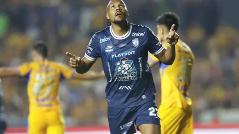 Salomón Rondón ante Tigres l IMAGO7
