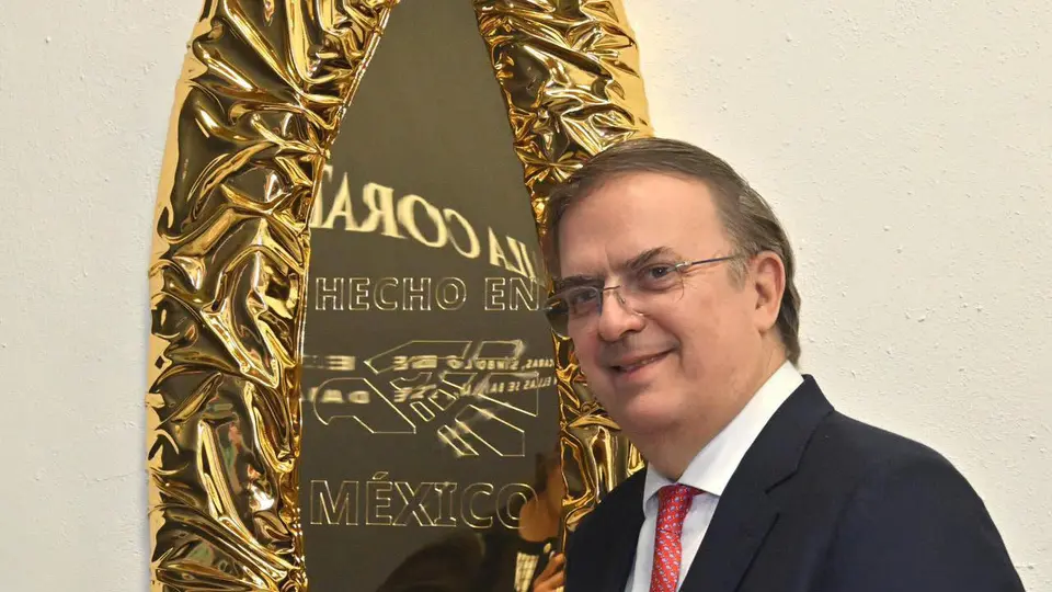 El secretario de Economía, Marcelo Ebrard, afirma que actuarán con sangre fría ante los retos que se avecinan / FB: @MarceloEbrardC