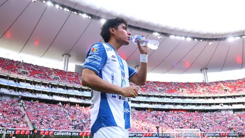 Elías Montiel en el primer partido del Clausura 2026 ante Chivas | Imago7