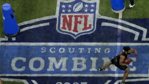 Bhayshul Tuten, corredor de Jacksonville, en el Combine del año anterior | AP