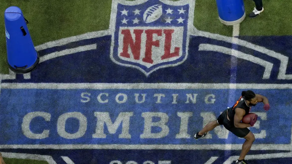 Bhayshul Tuten, corredor de Jacksonville, en el Combine del año anterior | AP