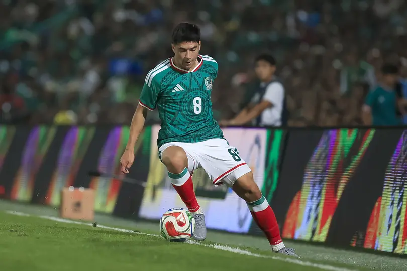 Obed Vargas en un juego de la Selección Mexicana | Imago7