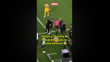ESTEBAN SOLARI, DT del PACHUCA, se encaró fuerte con GUIDO PIZARRO después de que anularan gol a los TUZOS
