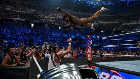 Bad Bunny vs Damian Priest en Backlash Puerto Rico | wwe.com