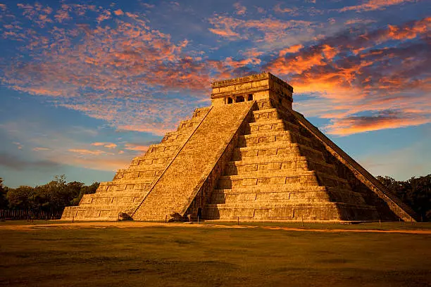 La movilización sorprendió a turistas que visitaban el sitio durante el equinoccio de primavera. / iStock