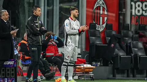 Santi Giménez entrando de cambio ante Torino l X:acmilan