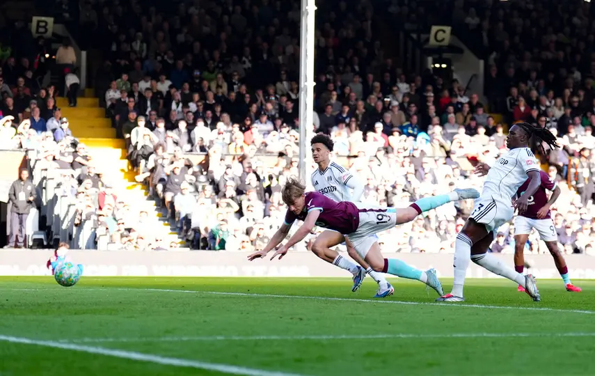 Fulham vs Burnley Premier League I AP