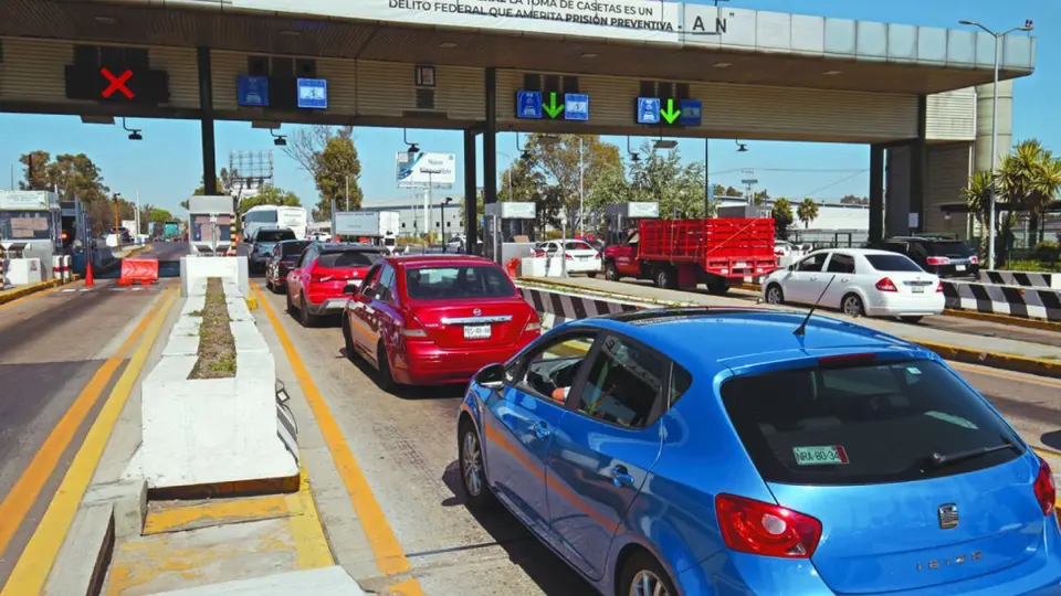 En el año se implementarán pagos digitales obligatorios en gasolineras y casetas en México / Redes Sociales