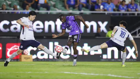 Dudu y Amaury García en el duelo del Clausura 2026 | MEXSPORT