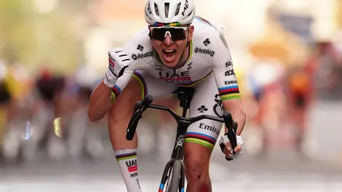 Tadej Pogacar tras ganar en Italia I AP