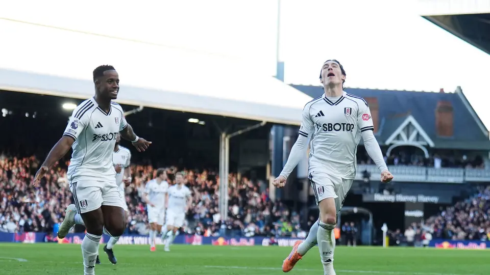 Harry Wilson celebra su gol con el Fulham en Premier League I AP