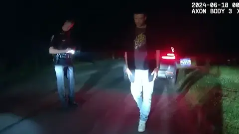 Timberlake aparece visiblemente nervioso mientras realiza las pruebas tras ser detenido por la policía. / X