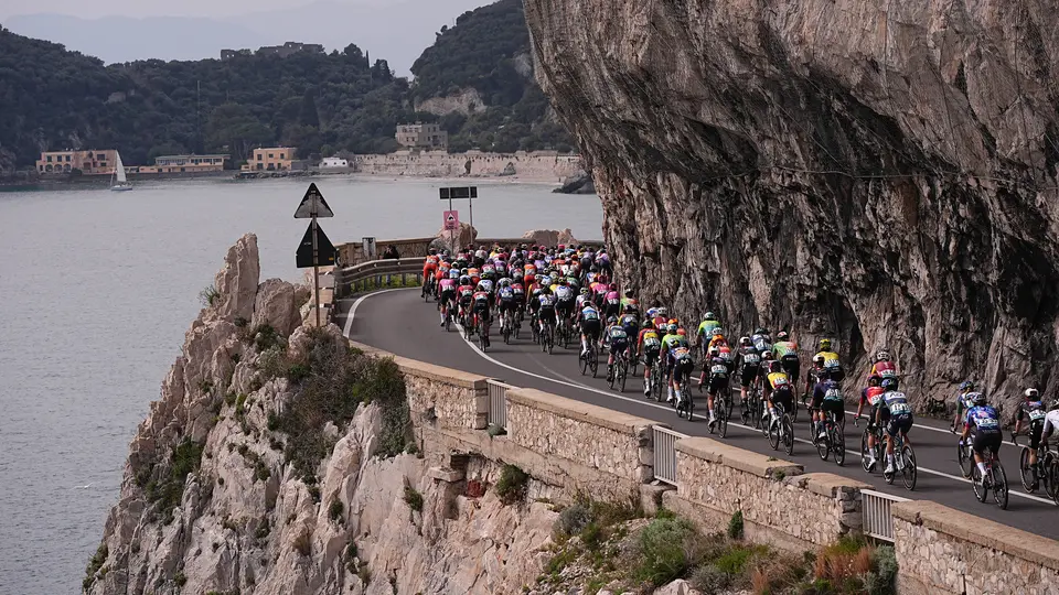 Ciclistas en Milano-Sanremo l X:Milano_Sanremo
