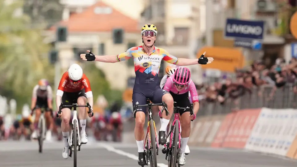 Concluyó la ruta de Milano-Sanremos l X:Milano_Sanremo