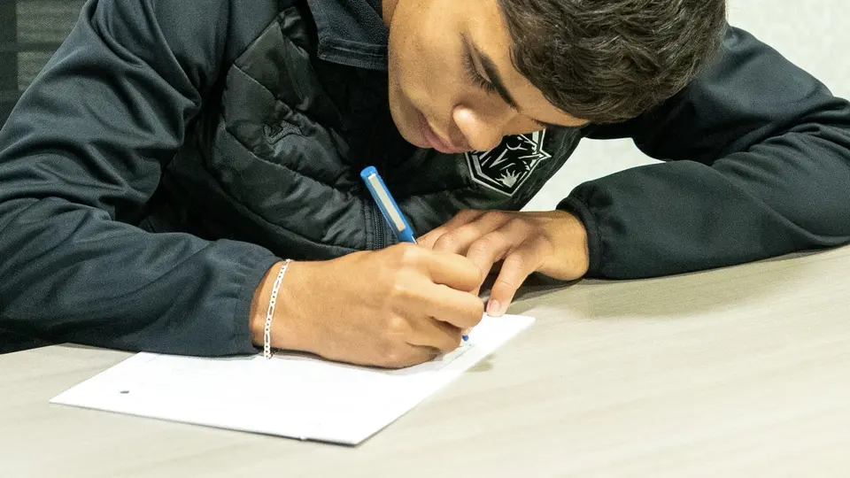 Gael García extiende contrato con FC Juárez l X:fcjuarezoficial