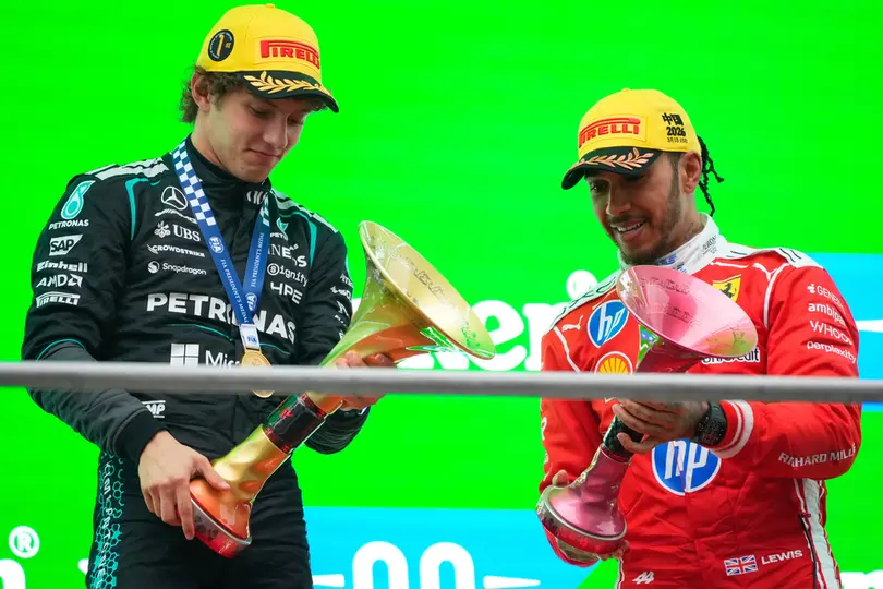 Lewis Hamilton celebra su tercer lugar l AP