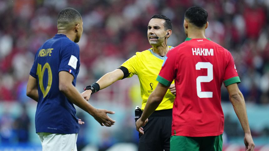 César Arturo Ramos en la Semifinal de la Copa del Mundo Qatar 2022 | IMAGO 7