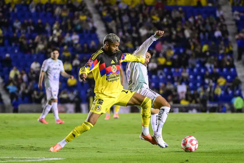Fernando Beltrán en el partido de América contra León en la Liga MX | IMAGO 7
