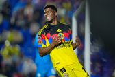 ¿Qué pasó con Zúñiga? Sus números con América están muy lejos de su mejor versión en Liga MX