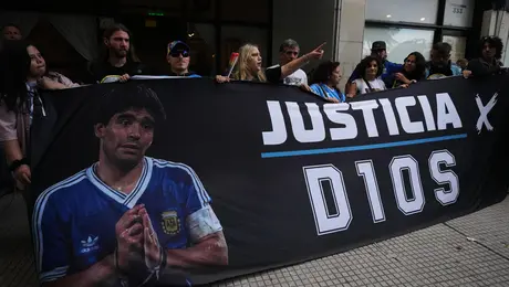 Exhiben por primera vez imágenes del cuerpo de Maradona en el nuevo juicio por su muerte