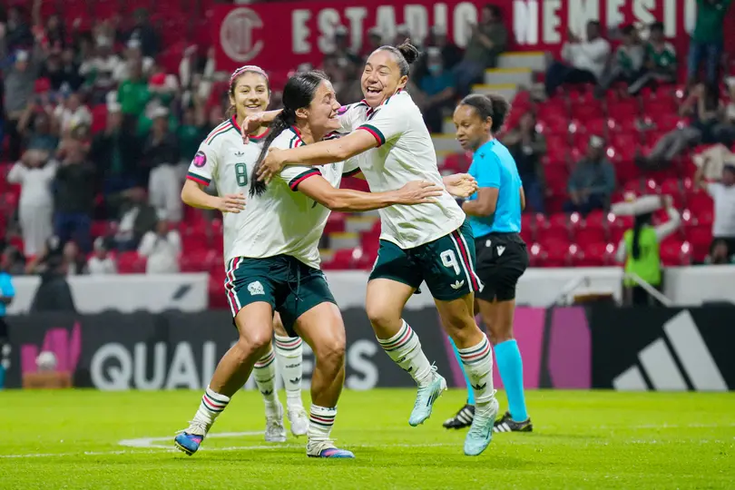 Jugadoras de la Selección Mexicana Femenil en celebración en el clasificatorio del Campeonato W Concacaf | IMAGO 7