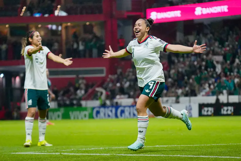 Jugadoras de la Selección Mexicana Femenil en celebración en el clasificatorio del Campeonato W Concacaf | IMAGO 7