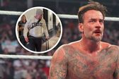 CM Punk explota tras WrestleMania 42: Lanza el celular de un fan en Las Vegas