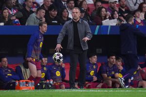 Hansi Flick durante el partido de Barcelona contra Atlético de Madrid en Chanpions League | AP