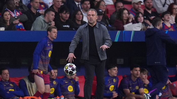 Hansi Flick durante el partido de Barcelona contra Atlético de Madrid en Chanpions League | AP