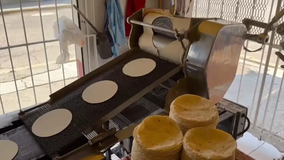 El kilo de tortilla podría estar cerca de los 30 pesos, pero se busca evitar / Especial