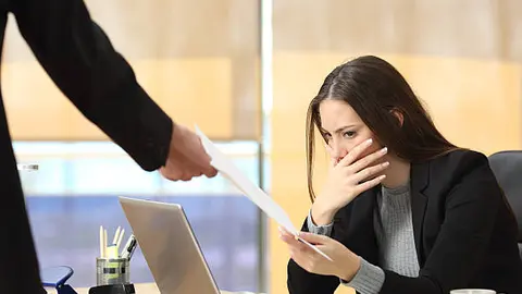 La reforma laboral busca impedir despidos basados en argumentos ambiguos o sin pruebas comprobables. / iStock