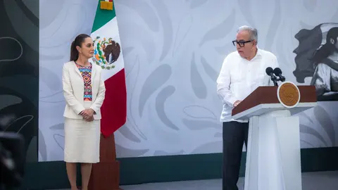 El Gobierno Federal no tiene la obligación de vigilar al morenista, dijo la mandataria / FB: @RochaMoyaR
