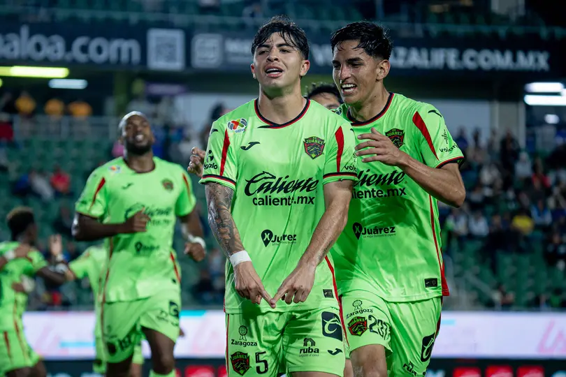 Denzell García, jugador de Juárez, celebra un gol | IMAGO7