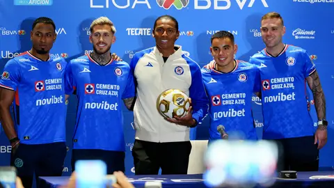 Joel Huiqui con Cruz Azul previo a la Final del Clausura 2026 | IMAGO 7