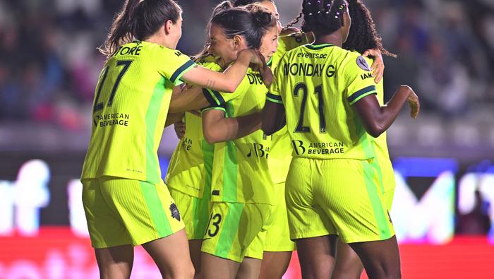 Washington Spirit celebrando la anotación ante Pachuca en la W Champions Cup | MEXSPORT