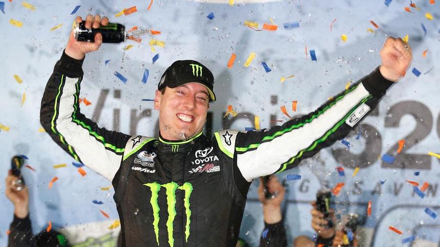 Kyle Busch en celebración en NASCAR | AP