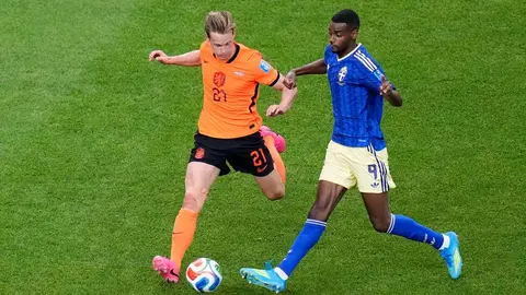 Frenkie de Jong en el partido de la Selección de Países Bajos contra Japón | AP