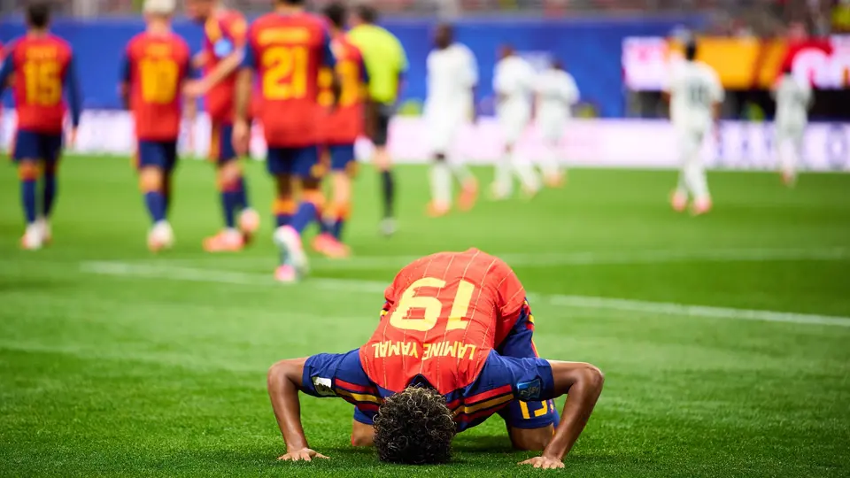 Lamine Yamal en celebración con la Selección de España en el Mundial 2026 | MEXSPORT
