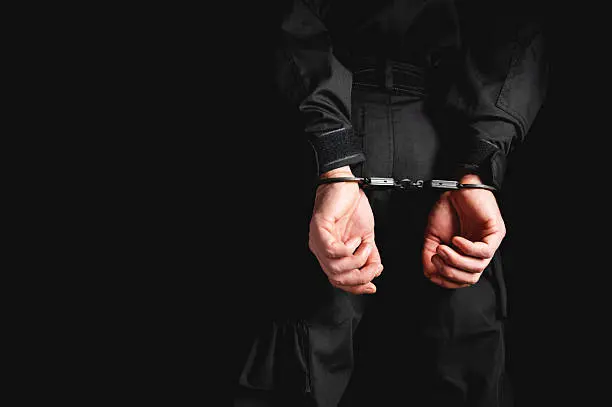 La FGR informó que un juez vinculó a proceso a Raúl Campos Espinoza por el delito de desaparición forzada de personas y le impuso la medida cautelar de prisión preventiva oficiosa./ Pixabay