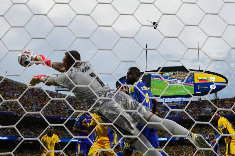 Eloy Room con atajada ante Ecuador l AP