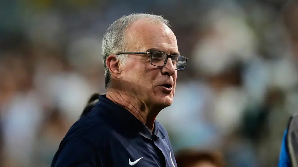 Marcelo Bielsa, entrenador de Uruguay | AP