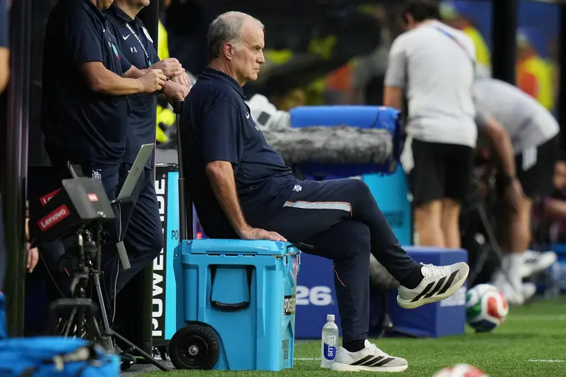 Marcelo Bielsa, entrenador de Uruguay | AP