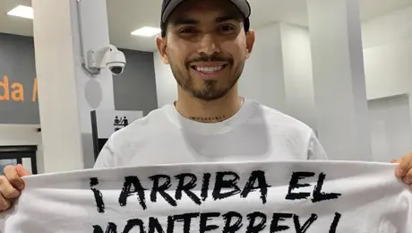 Orbelín Pineda ya está en Monterrey para reportar con Rayados