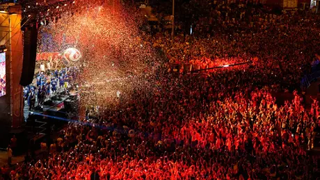 ¡Viva España! Así los festejos tras la llegada de La Roja