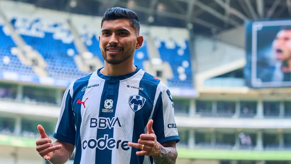 Orbelín Pineda asegura que llega a Rayados para responder en la cancha y disfrutar el Clásico Regio